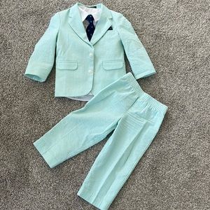 Pastel green seersucker suit size 24 months